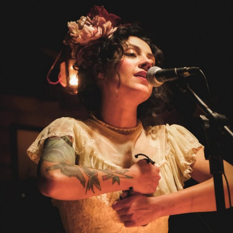 Letícia Persiles
